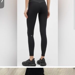 ALO alosoft leggings